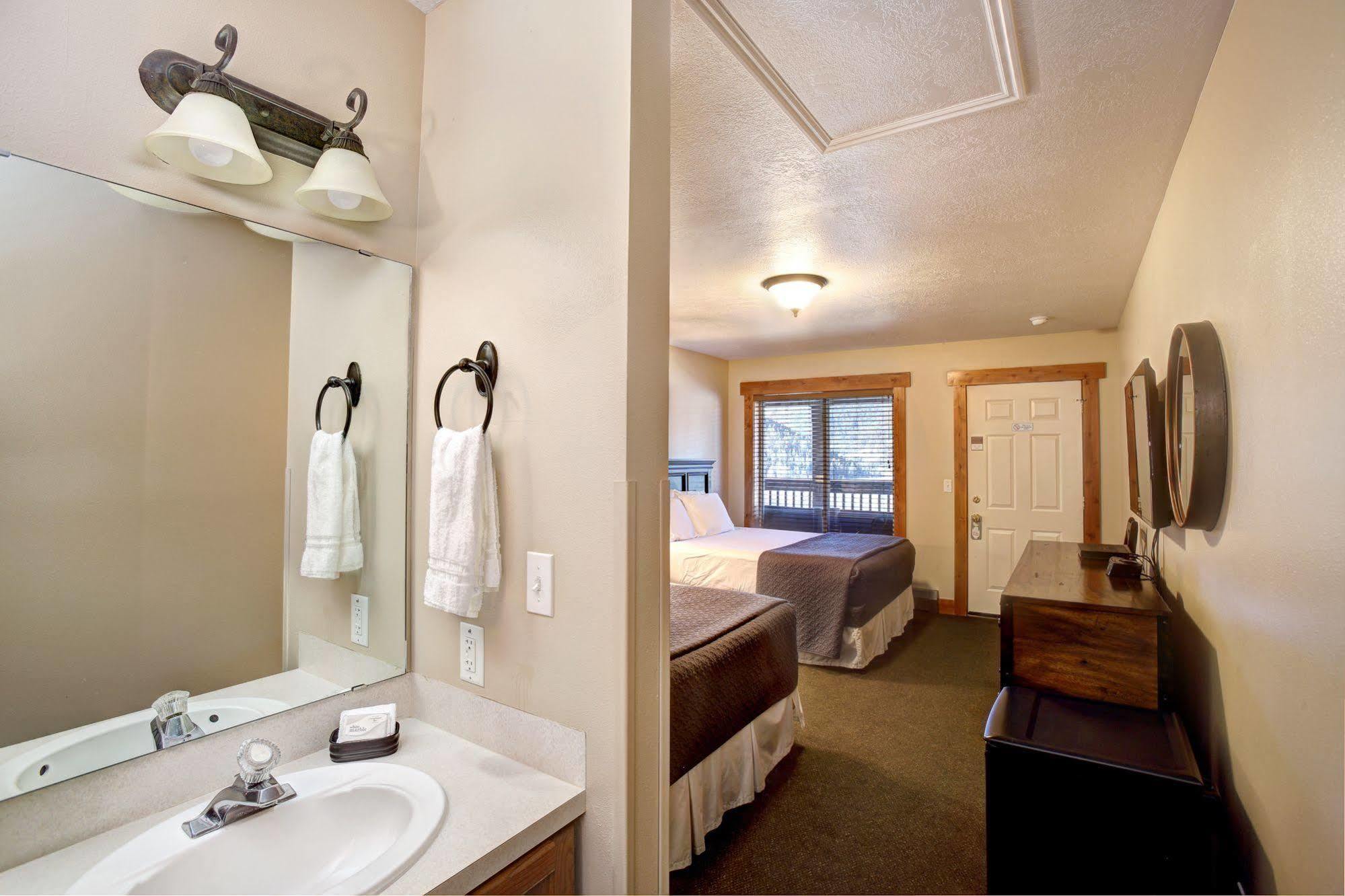 Beaver Creek Lodge Logan Esterno foto