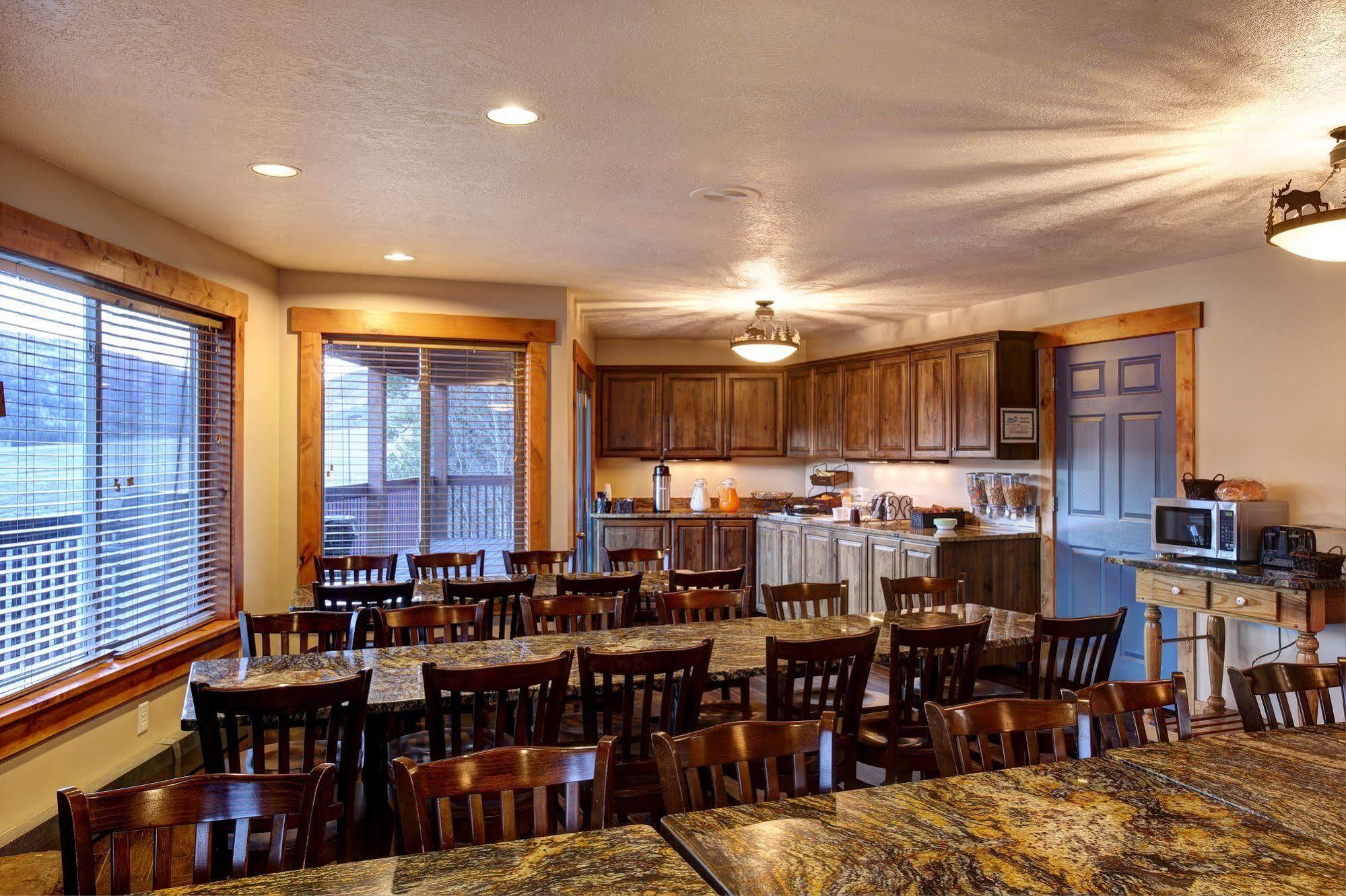 Beaver Creek Lodge Logan Esterno foto
